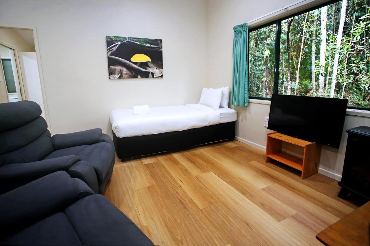 Chambers Wildlife Rainforest Lodges Lake Eacham Exterior foto